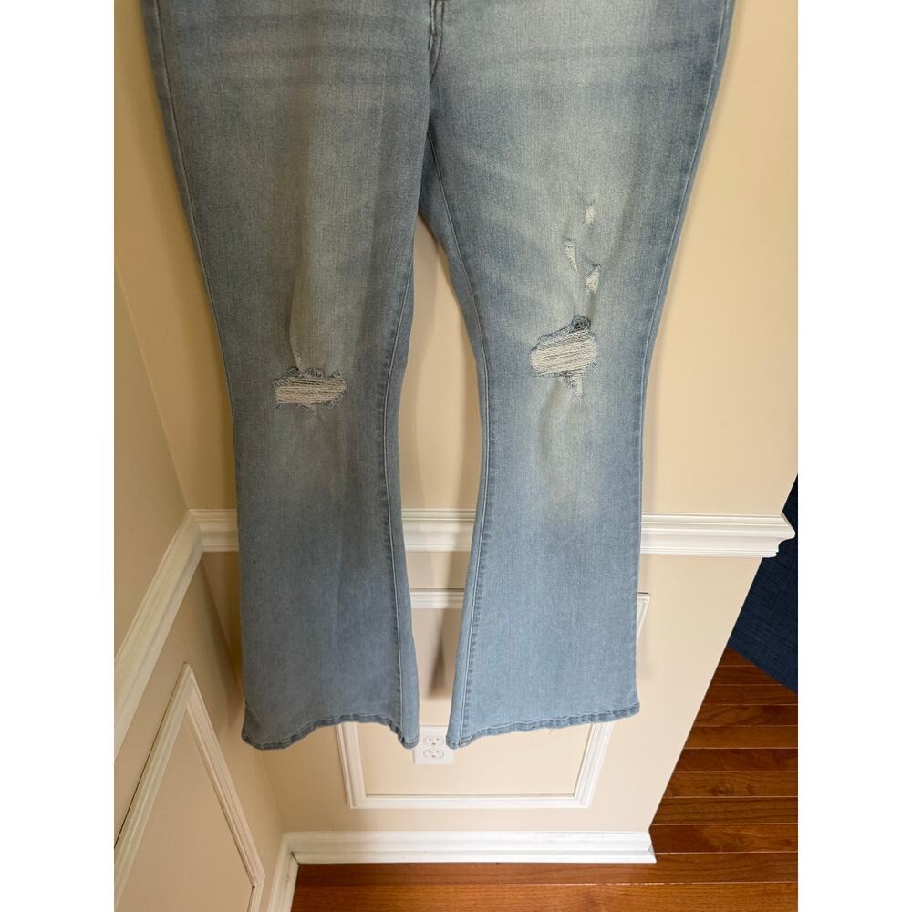 KanCan | Light Wash Denim Flare Distressed Jeans Sz 11/29 Western Preppy - Picture 4 of 9